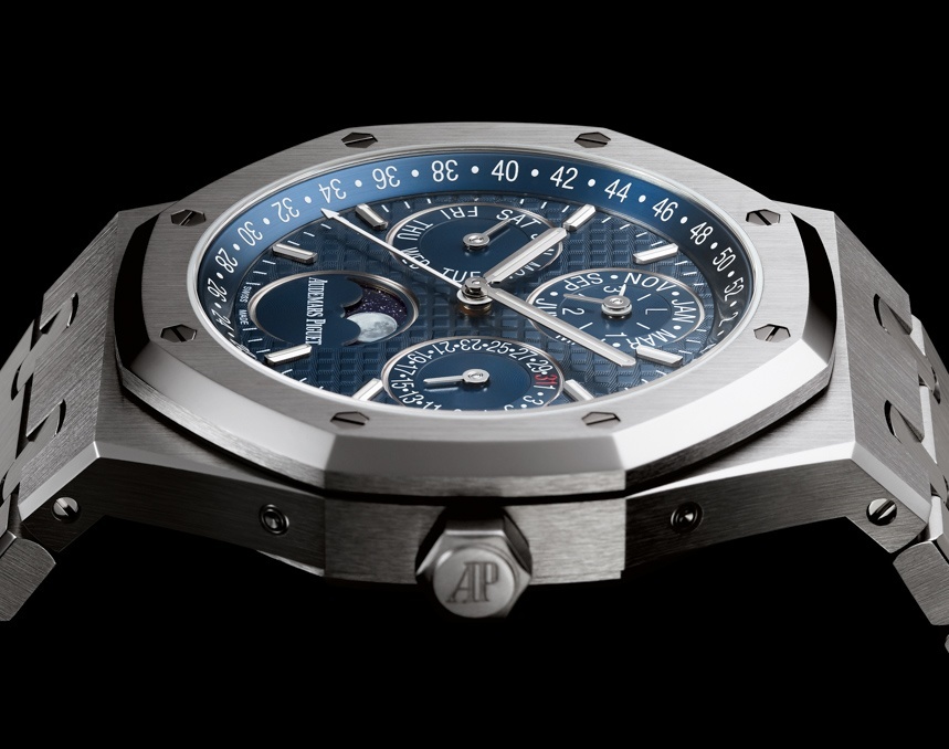 Audemars-Piguet-Royal-Oak-Perpetual-Calendar-26574OR-OO-1220--27