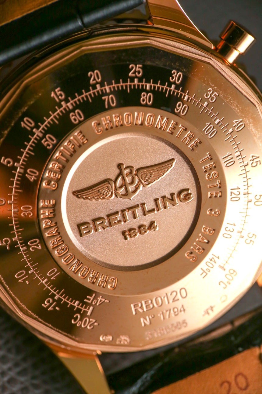Breitling-Navitimer-01-Gold-43mm--24
