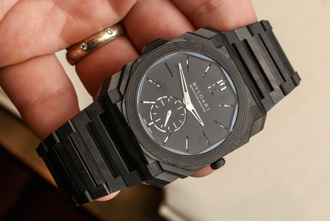 bulgari octo finissimo minute repeater carbon case