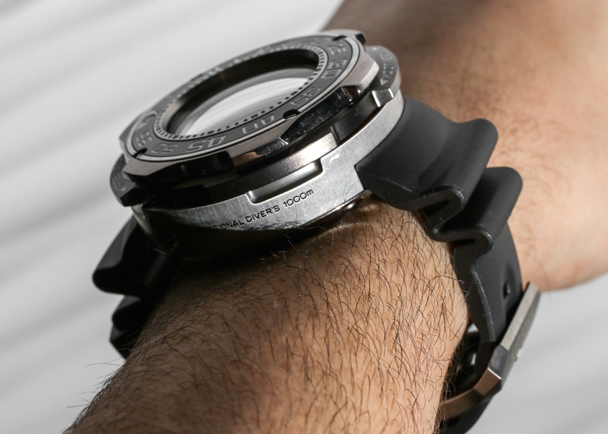 Citizen-Eco-Drive-Promaster-Professional-Diver-1000m-Watch-04