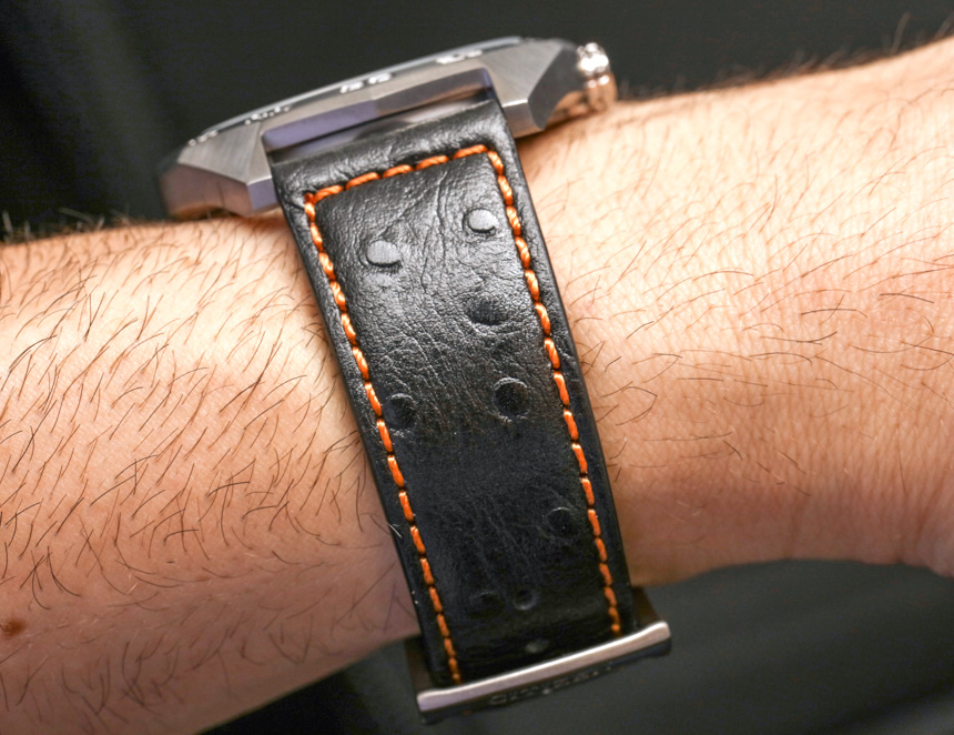 citizen-eco-drive-super-titanium-aw0060--07