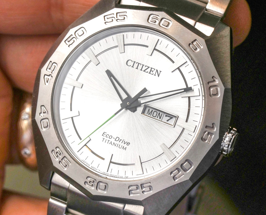 citizen-eco-drive-super-titanium-aw0060--09