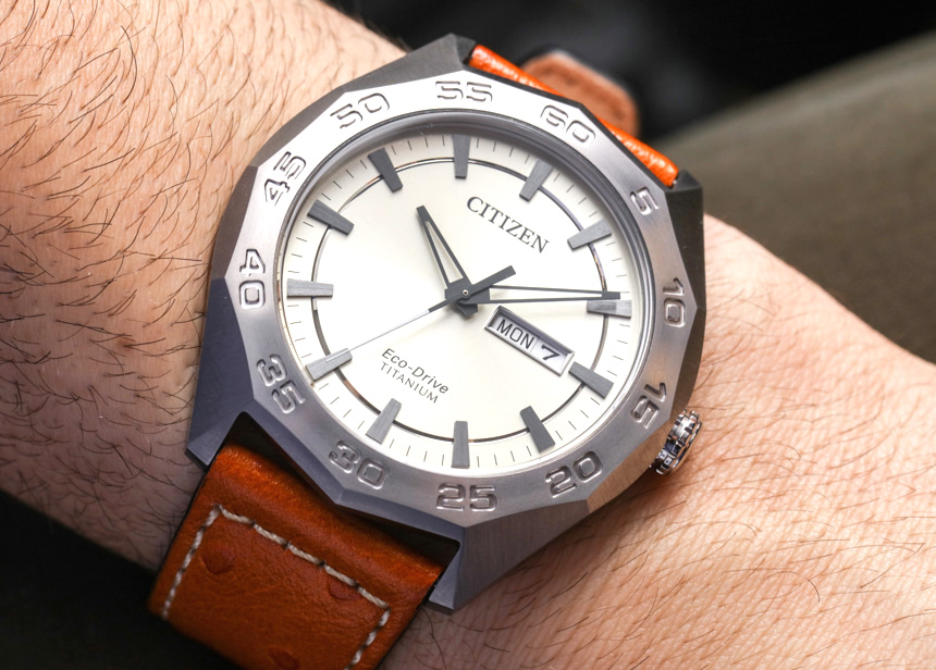 citizen-eco-drive-super-titanium-aw0060--22