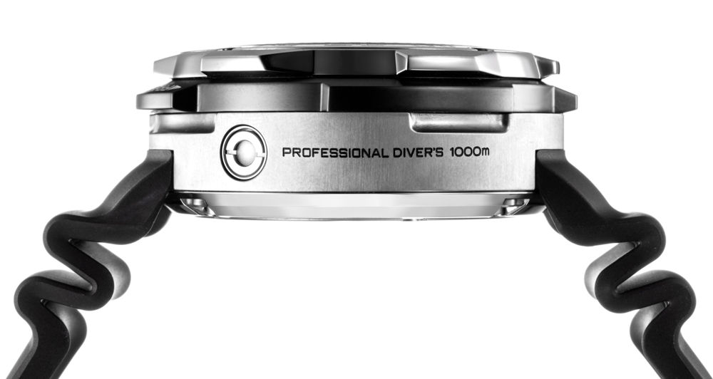 Citizen-Promaster-Eco-Drive-Professional-1000m-BN7020-09E-3
