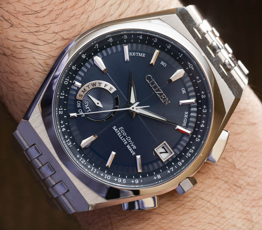 Citizen-Satellite-Wave-World-Time-GPS-CC3020-57L-4