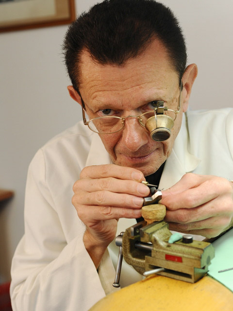 Dominique-Loiseau-watchmaker-2