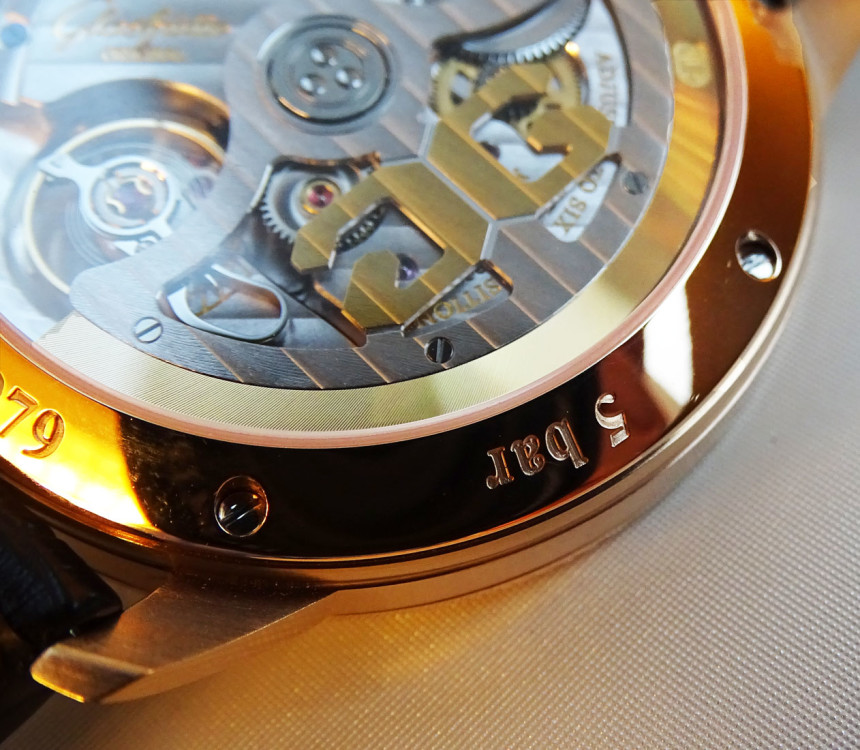 Glashutte-Original-Senator-Excellence-solid-gold-rotor-bezel-