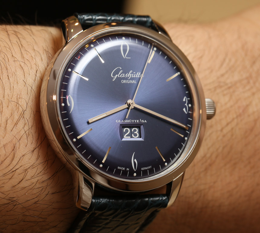 Glashutte-Original-Senator-Sixties-Panorama-Date-blue-1