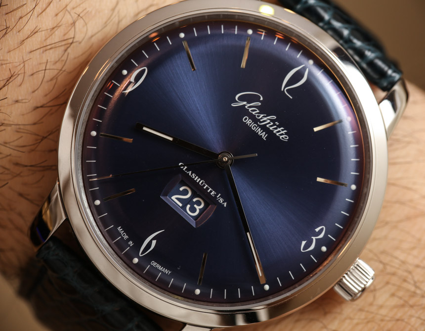 Glashutte-Original-Senator-Sixties-Panorama-Date-blue-5
