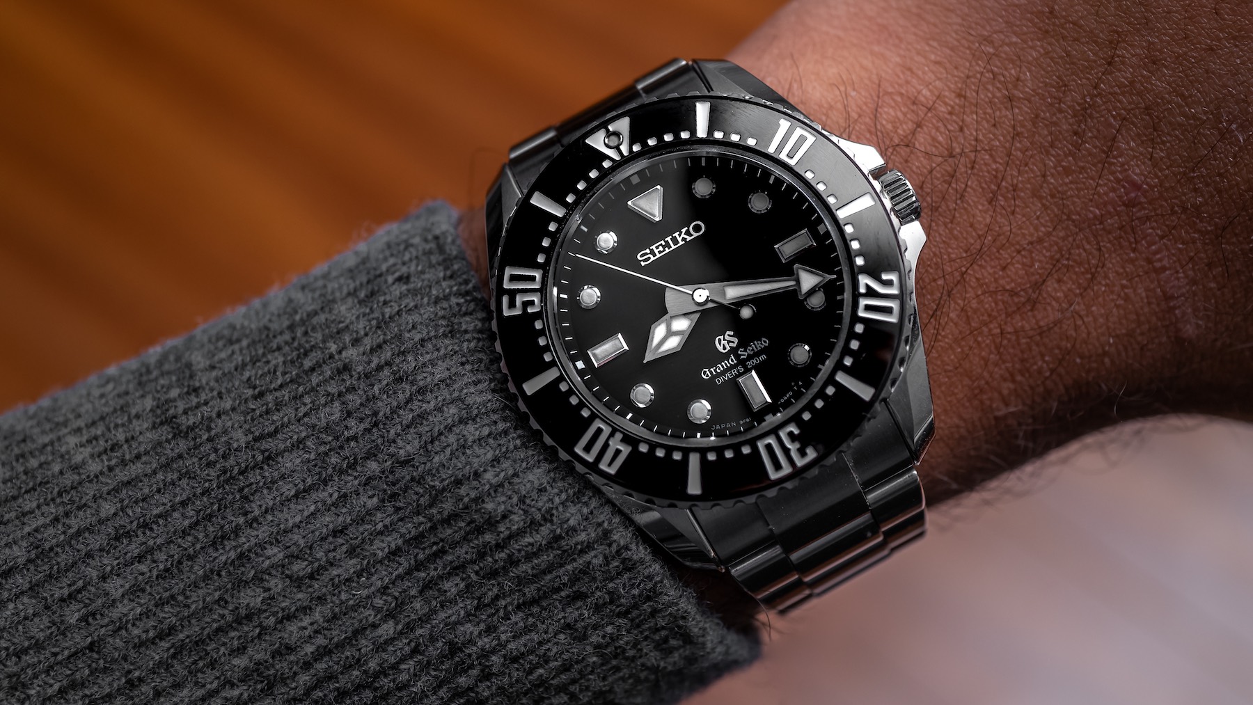 grand seiko quartz diver sbga117