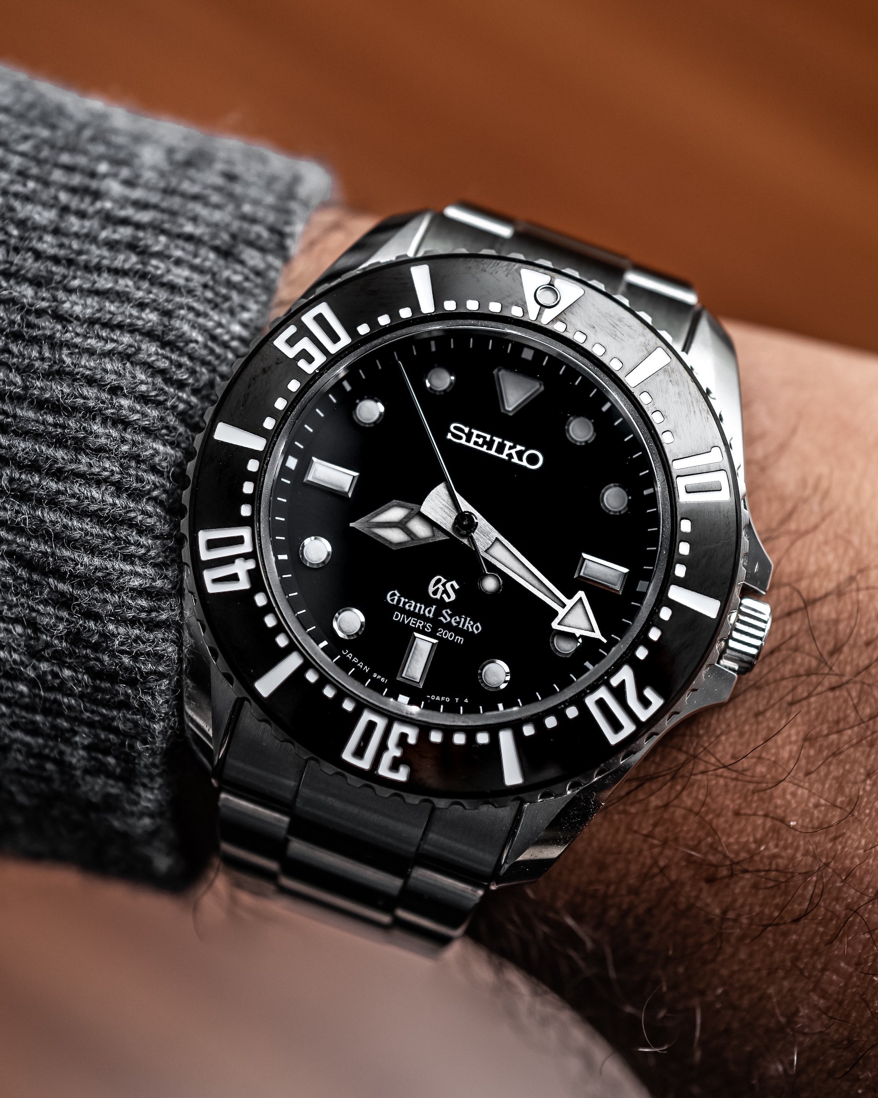 grand seiko quartz diver sbga117