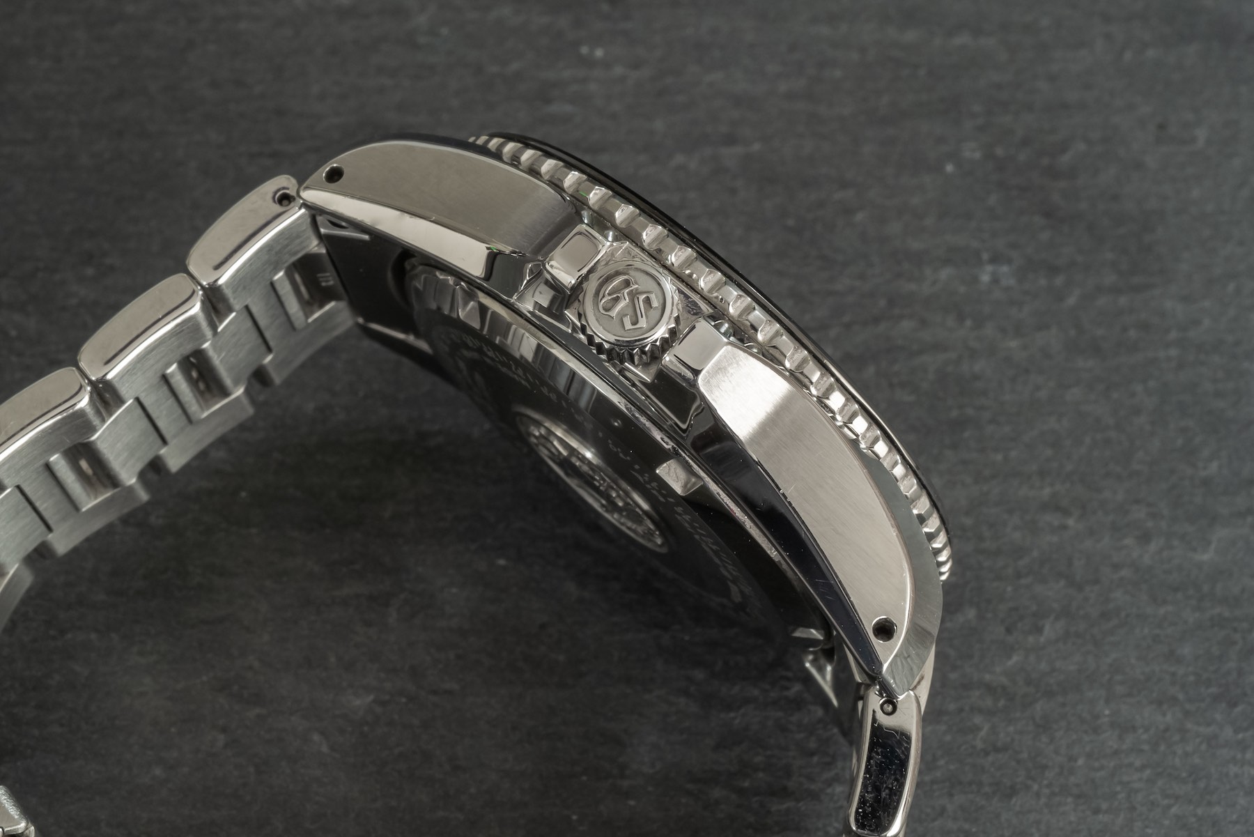 grand seiko quartz diver sbga117