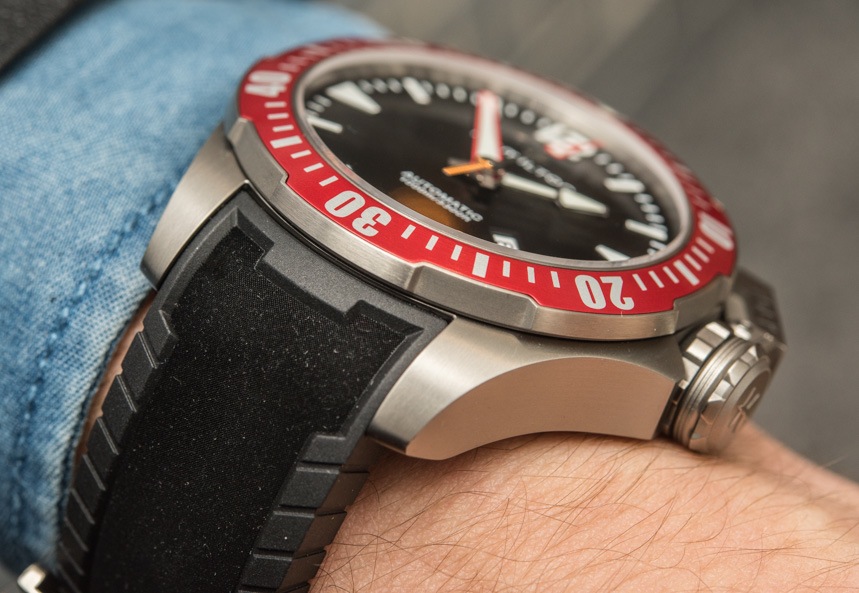 Hamilton-Khaki-Navy-Frogman-2016--3