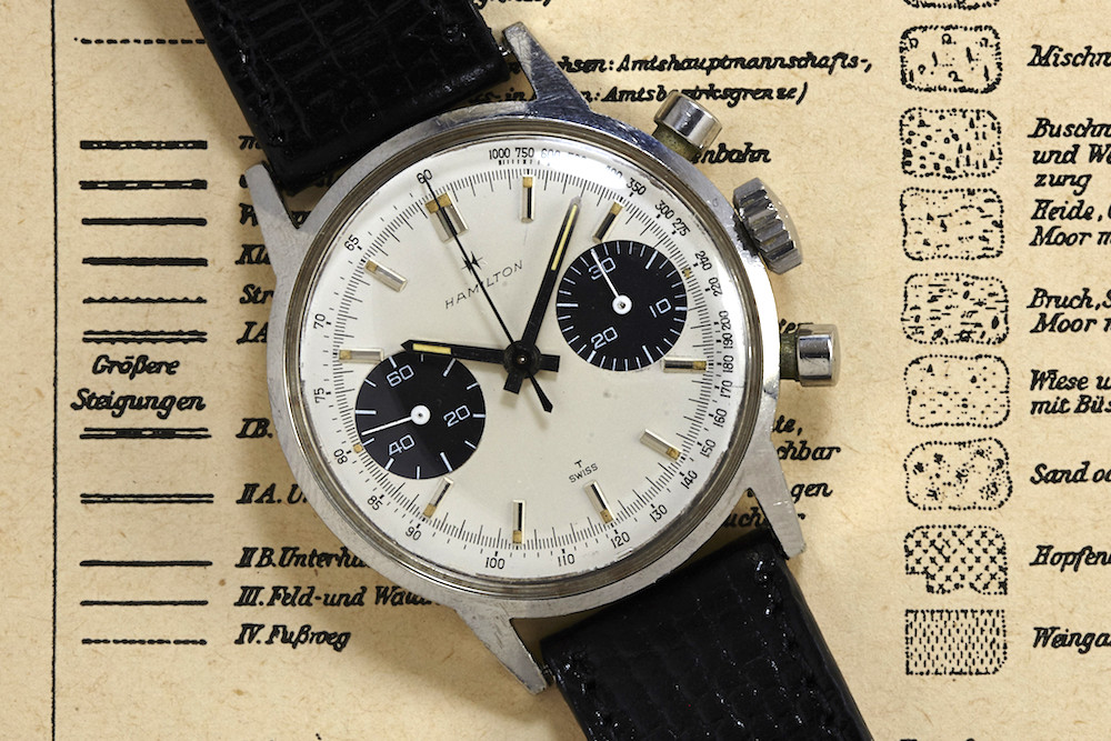 Hamilton-Vintage-Panda-Dial-Chronograph-analogshift