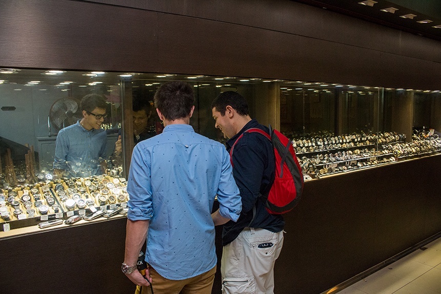 Hong-Kong-Watch-Shopping--11