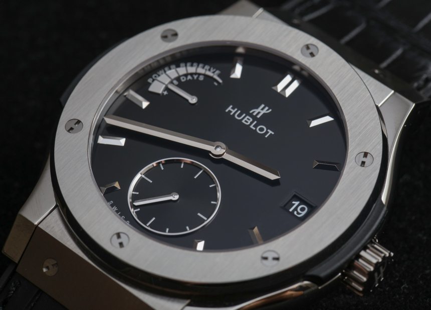 Hublot-Classic-Fusion-Power-Reserve-Titanium--28
