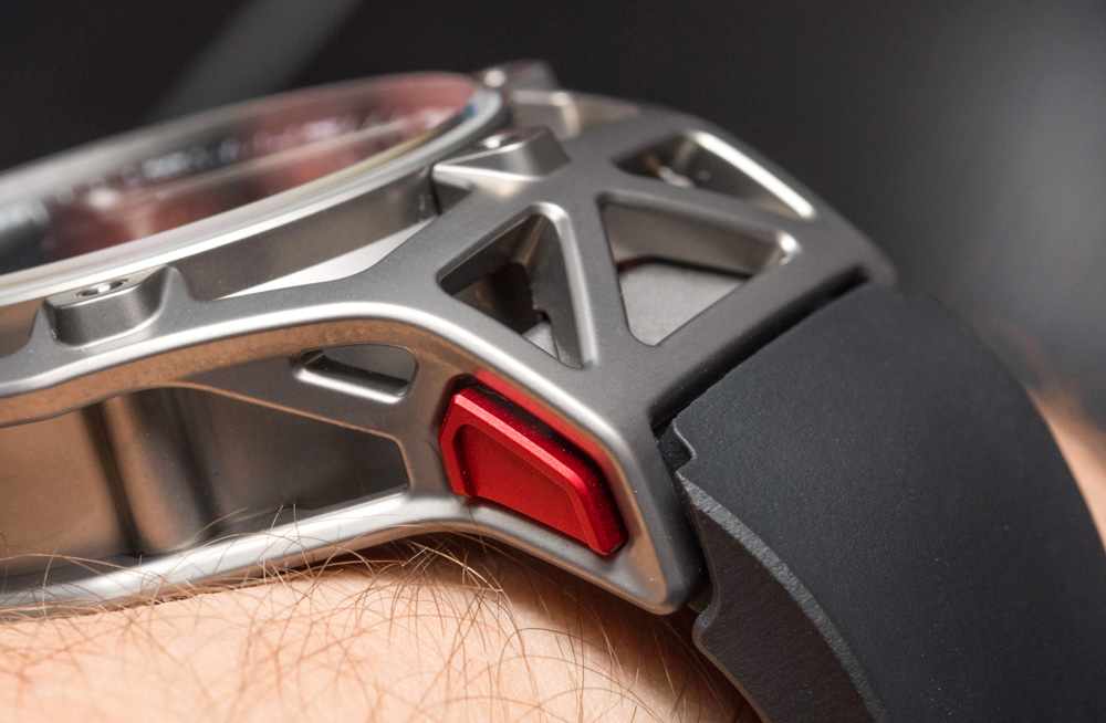 Hublot-Techframe-Ferrari-70-Years-Tourbillon-Chronograph--23