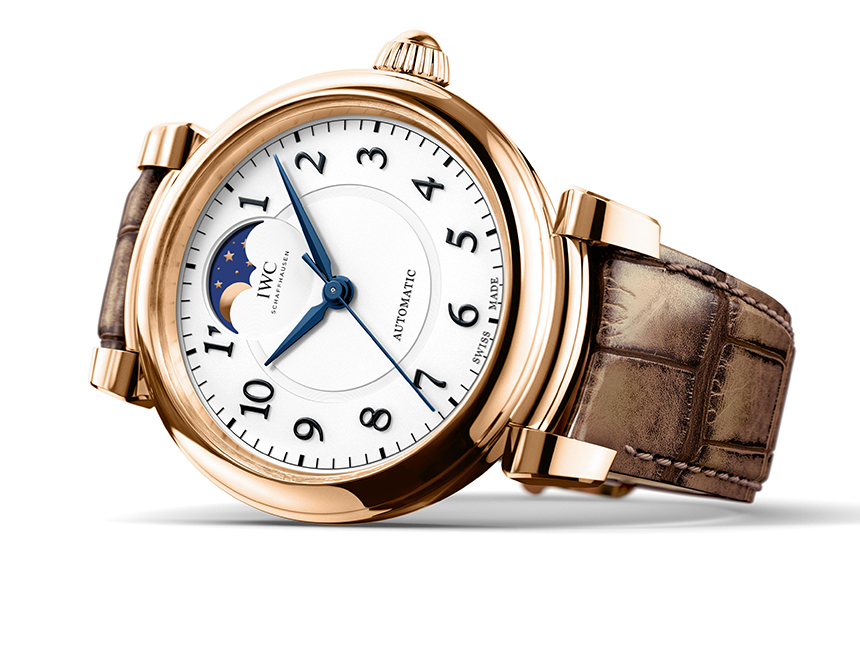 The new ladies' IWC Da Vinci Automatic 36 Moonphase Ref. IW459308.