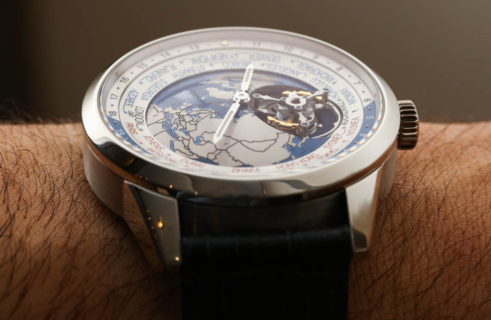 Jaeger-LeCoultre-Geophysic-Universal-Time-Tourbillon-Watch-15