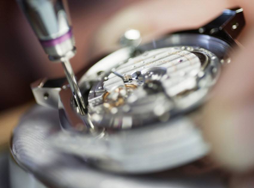 Jaeger-LeCoultre-Rendez-Vous-Ivy-Minute-Repeater-3