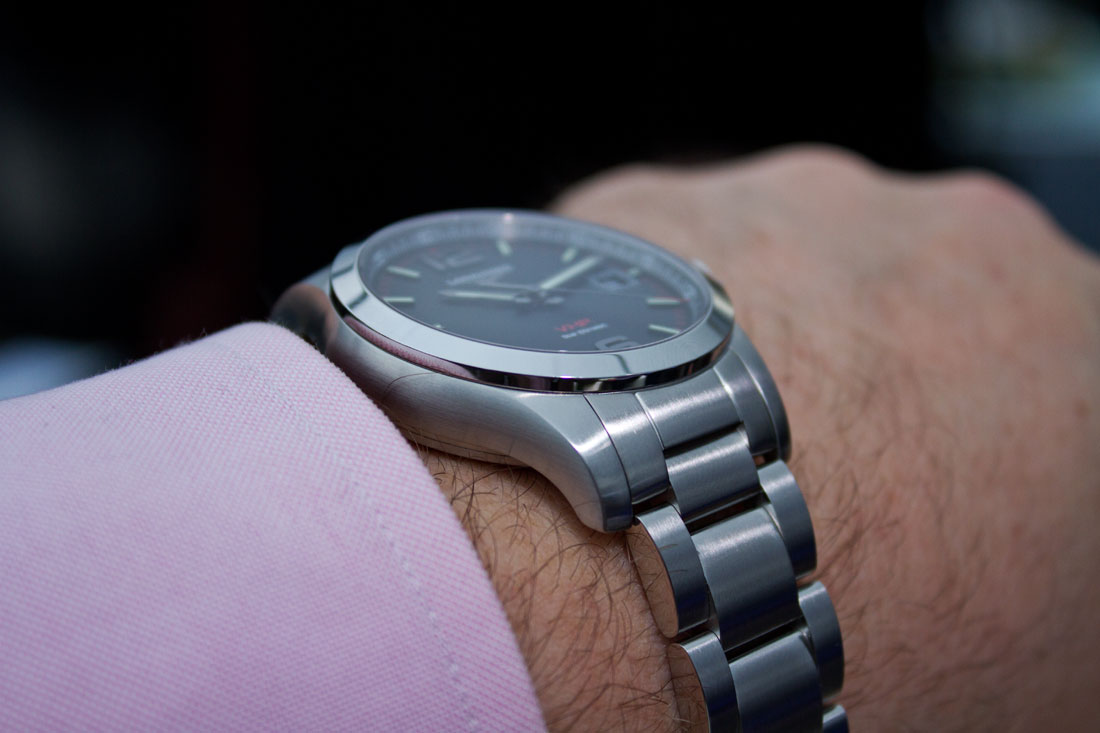 Longines-Conquest-VHP-Very-High-Precision-Quartz-4-