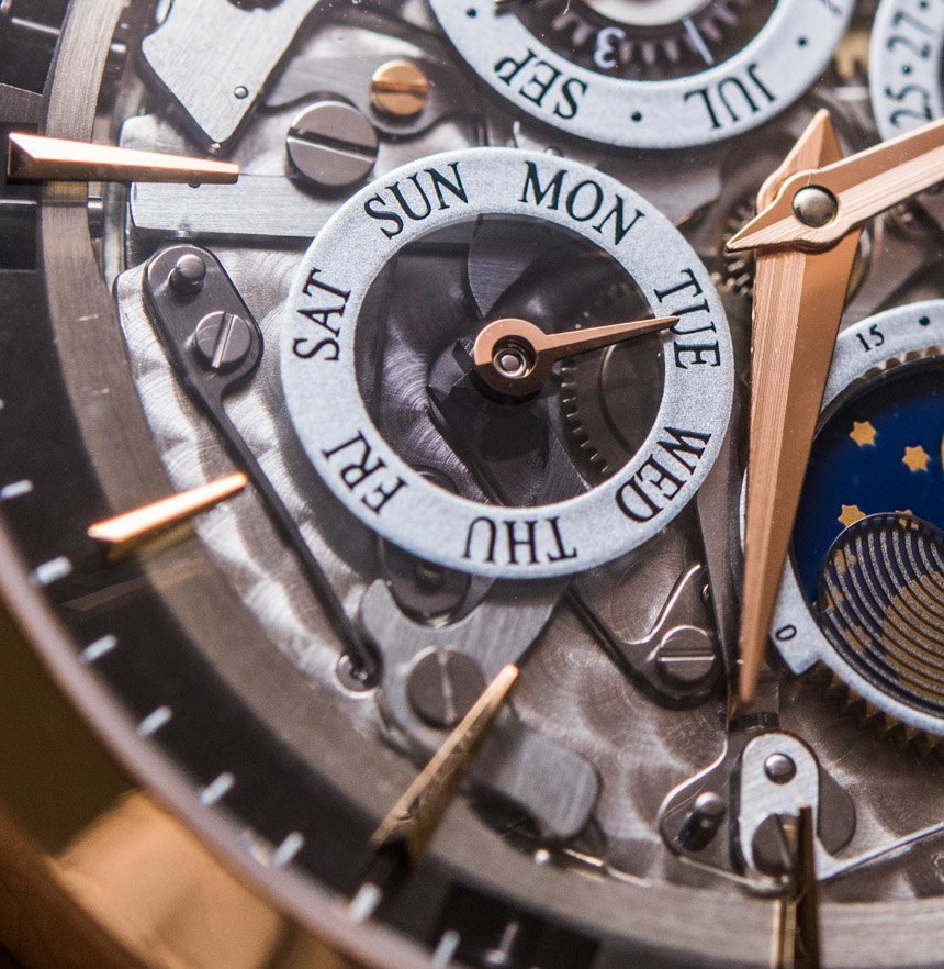 Montblanc-Heritage-Spirit-Perpetual-Calendar-Skeleton-Sapphire-Dial--23