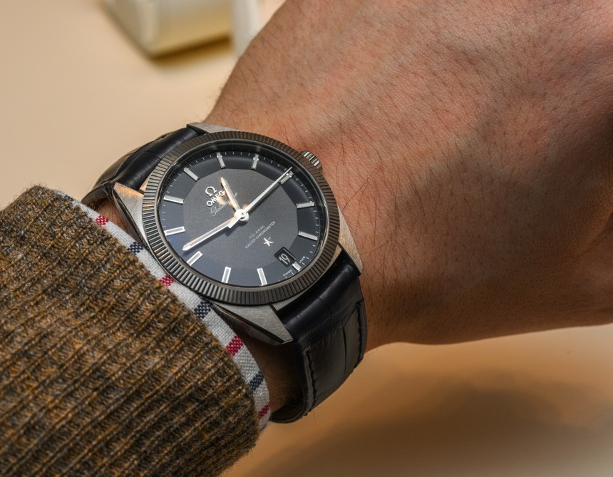 Omega-Globemaster-Co-Axial-Master-Chronometer-hands-on--15