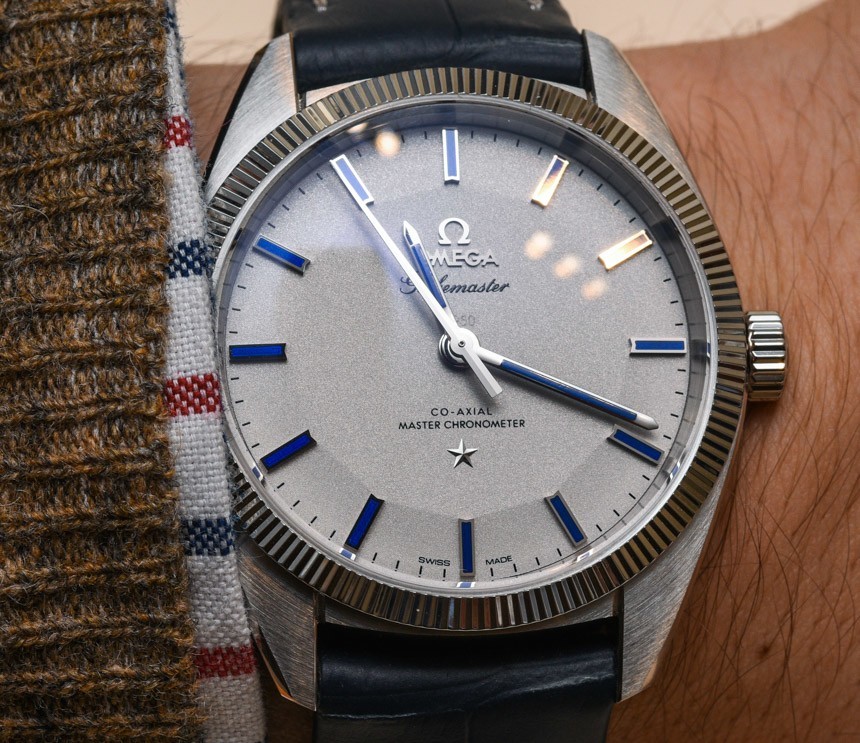 Omega-Globemaster-Co-Axial-Master-Chronometer-hands-on--16