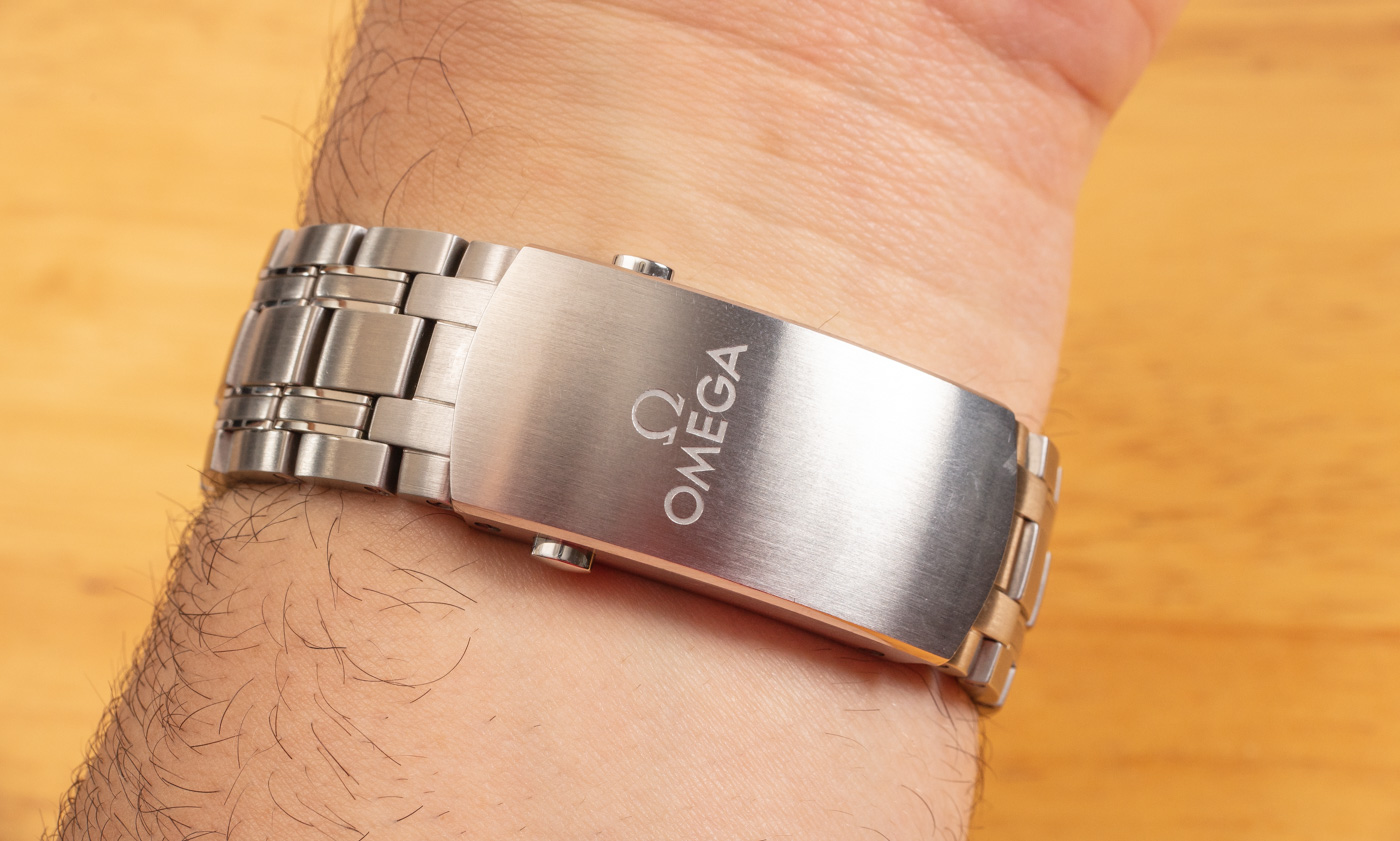 omaga seamaster 300m co-axial master chronometer bracelet buckle