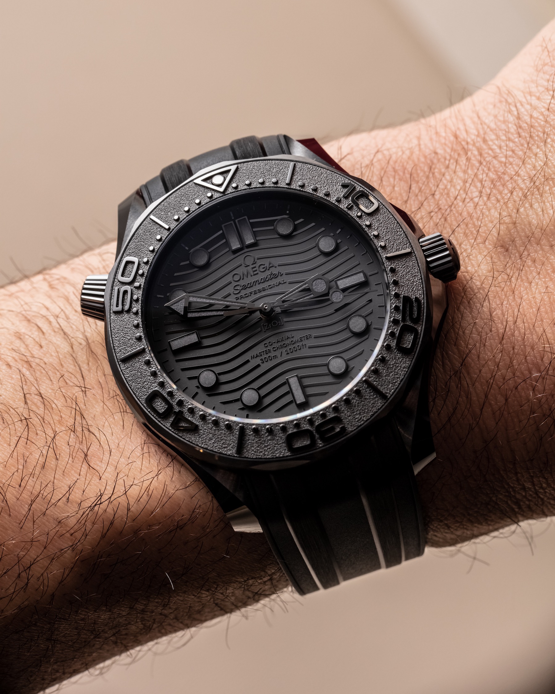 Omega-Seamaster-300M-Black-Black-watch