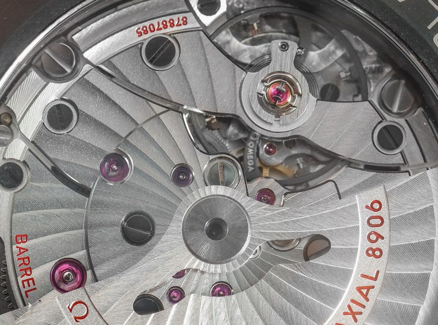 Omega-Seamaster-Planet-Ocean-GMT-Deep-Black--21