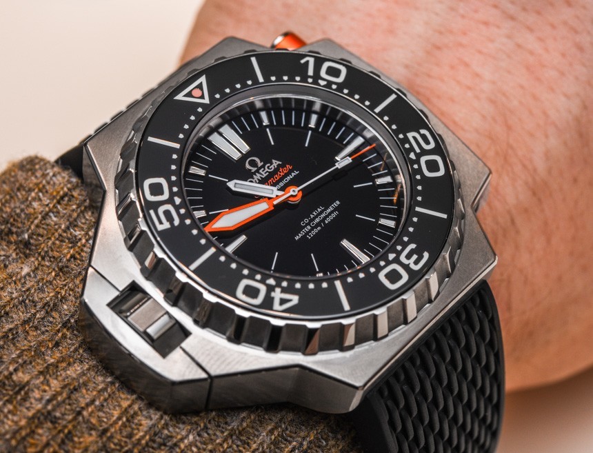 Omega-Seamaster-Ploprof-1200M-2015--hands-on-31