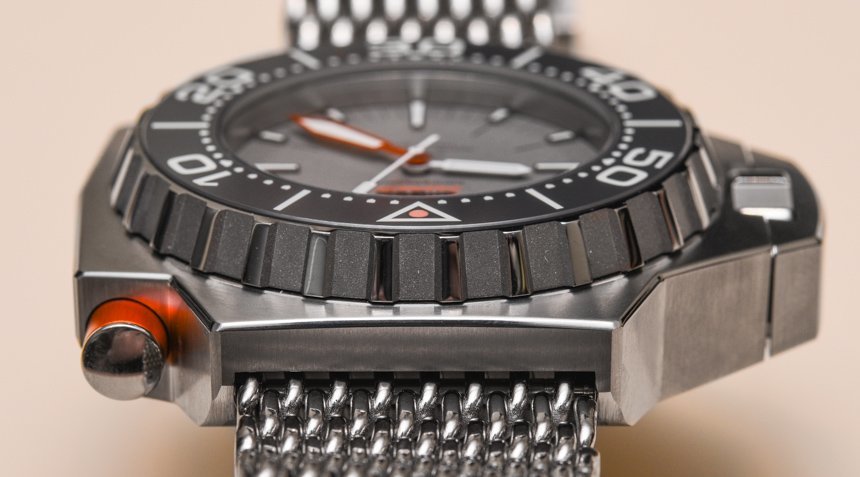 Omega-Seamaster-Ploprof-1200M-2015--hands-on-36