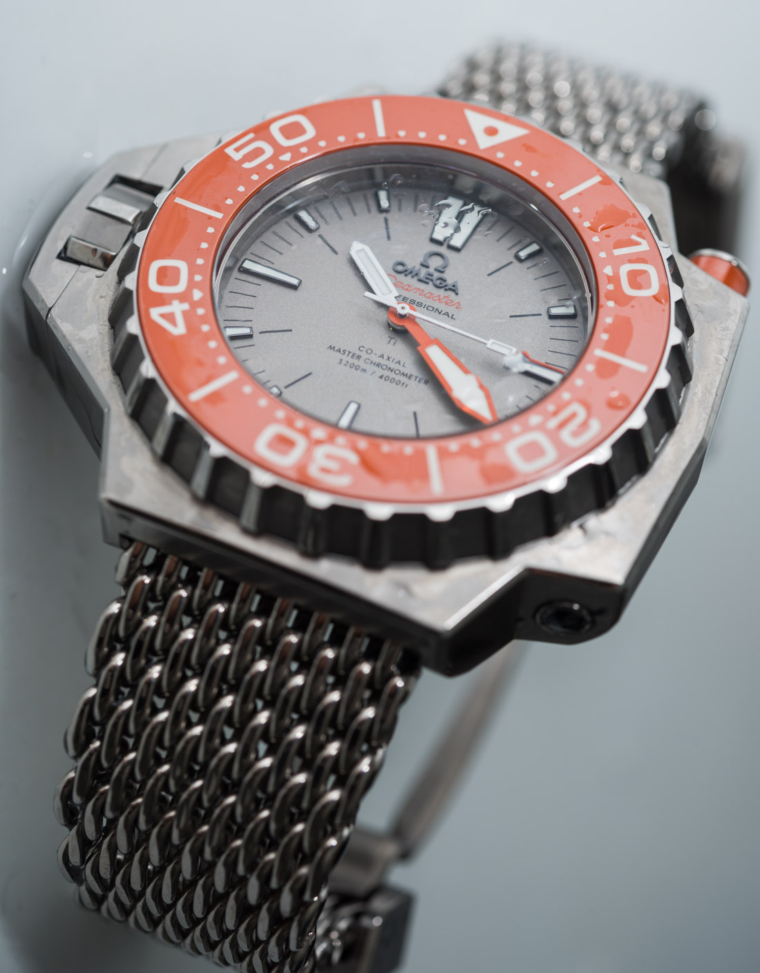 omega-seamaster-ploprof-1200m-co-axial-master-chronometer-orange-22790552199002--12