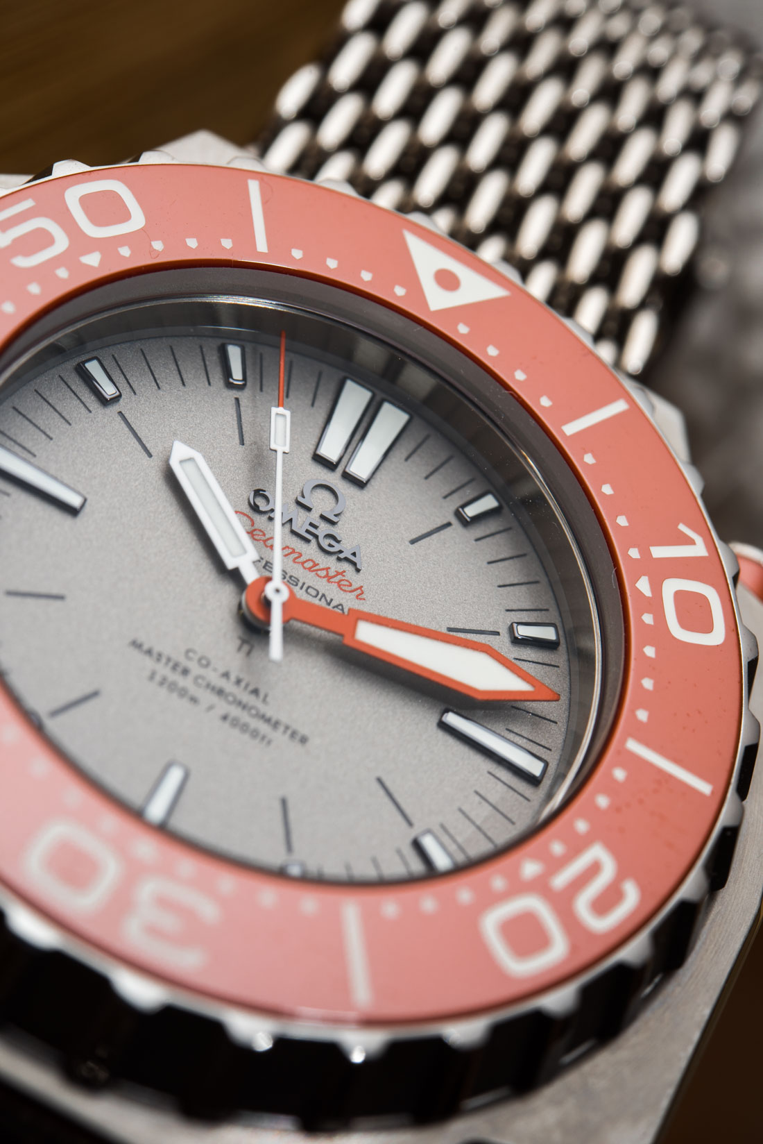 omega-seamaster-ploprof-1200m-co-axial-master-chronometer-orange-22790552199002--6