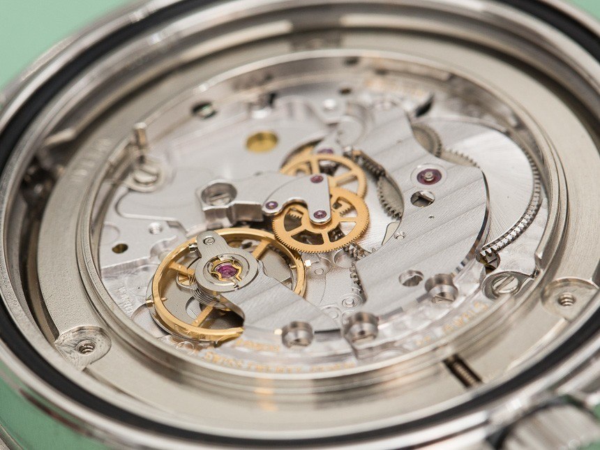 Omega-Seamaster-Watch-Movements-compared-7