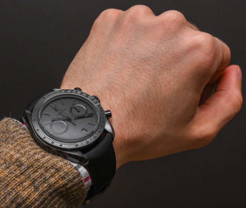 Omega-Speedmaster-Dark-Side-Of-The-Moon-New-Colors--11