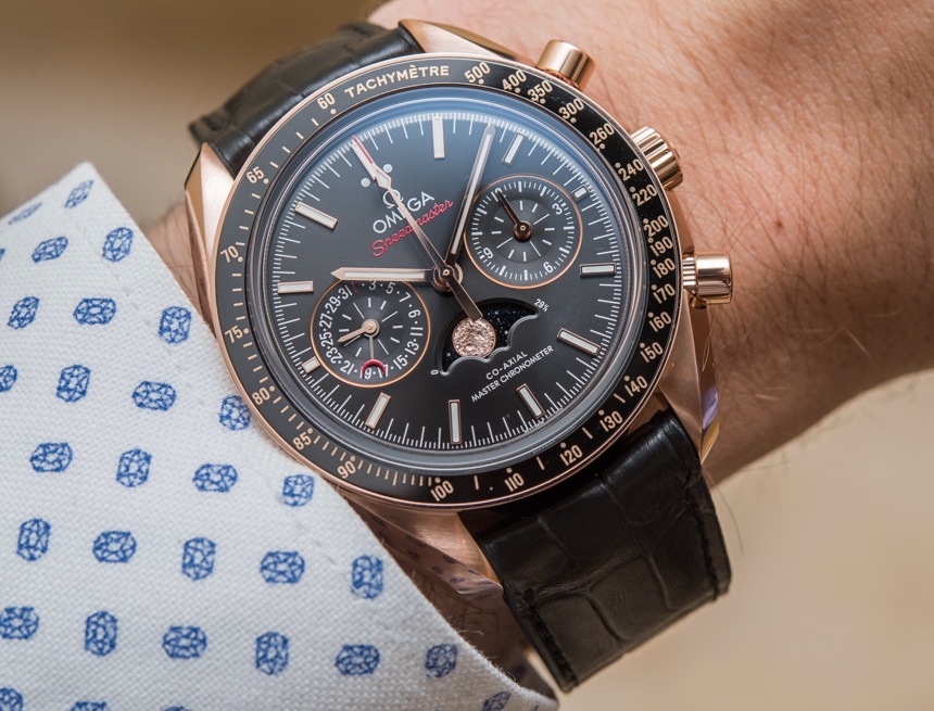 Omega-Speedmaster-Moonphase-Chronograph-Master-Chronometer--12