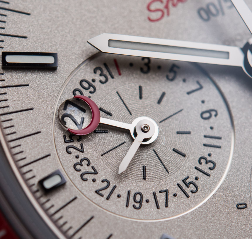 Omega-Speedmaster-Moonphase-Chronograph-Master-Chronometer--18