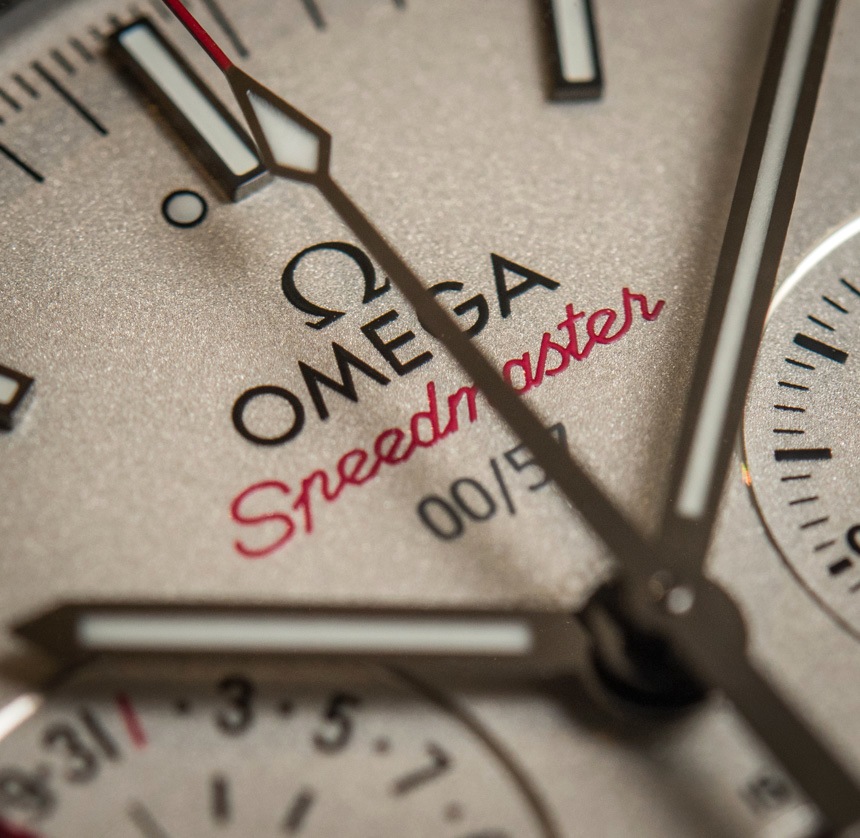Omega-Speedmaster-Moonphase-Chronograph-Master-Chronometer--22