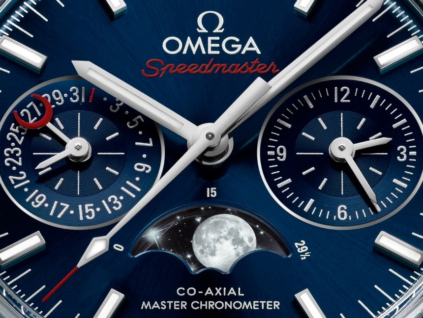 Omega-Speedmaster-Moonphase-Chronograph-Master Chronometer--4
