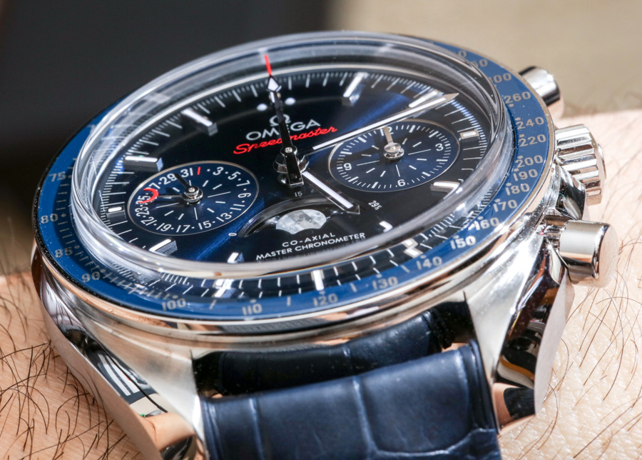 Omega-Speedmaster-Moonwatch-Co-Axial-Master-Chronometer-Moonphase-Chronograph-30433445203001--36