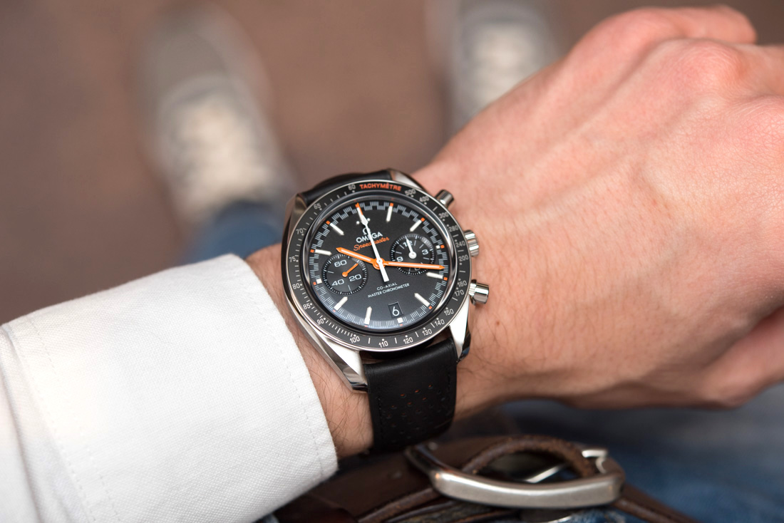 Omega-Speedmaster-Racing-Master-Chronometer-2017--28