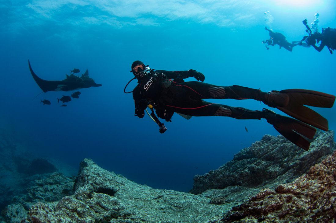 Oris-Aquis-Clipperton-Trip-n2pix-1