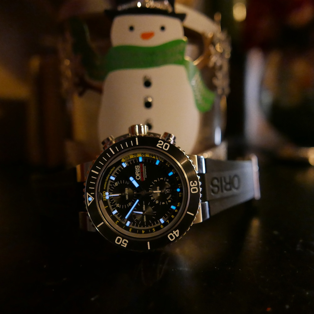 Oris-Aquis-Depth-Gauge-Chronograph-01