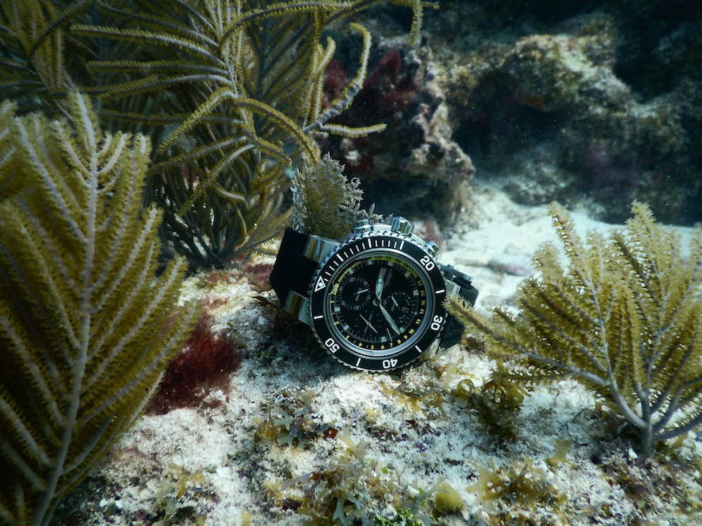 Oris-Aquis-Depth-Gauge-Chronograph-20