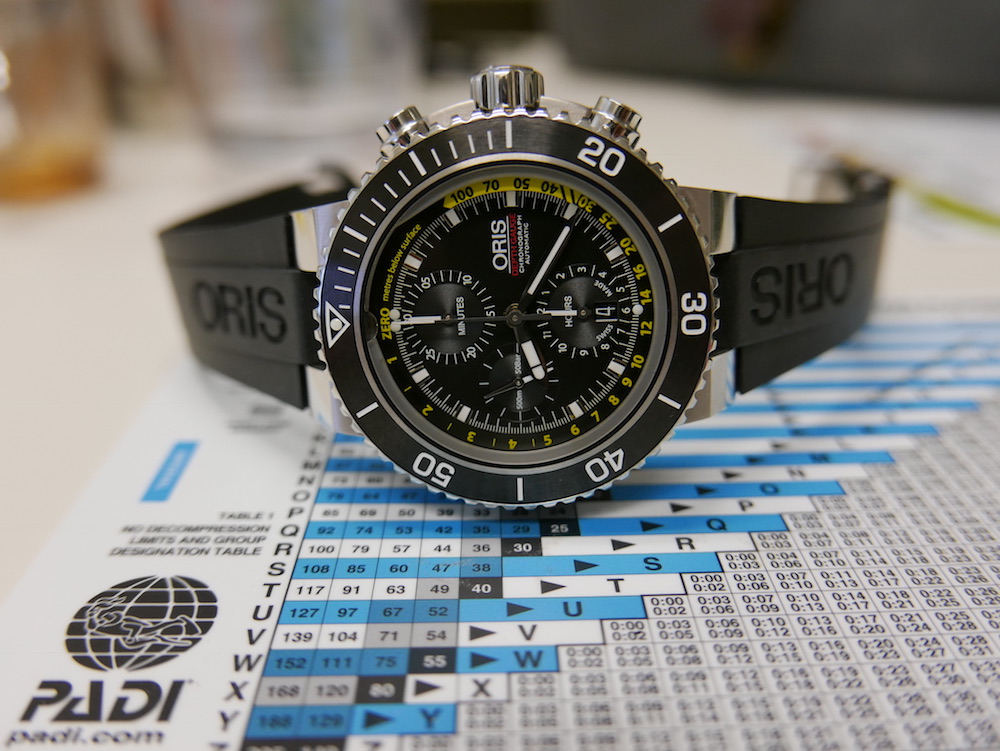 Oris-Aquis-Depth-Gauge-Chronograph-75