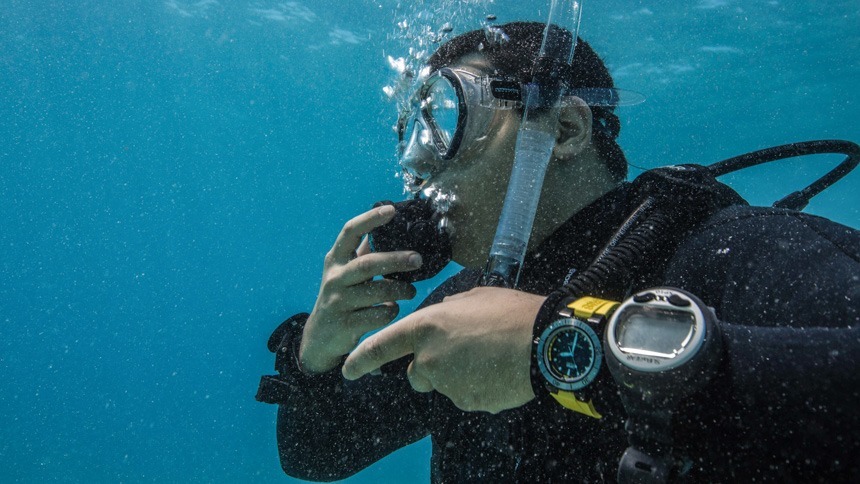 Oris-Aquis-Oris-Prodiver-dive-watch-Grand-Cayman--36