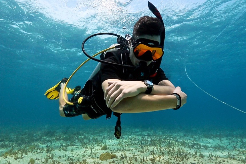 Oris-diving-grand-cayman-zach-39