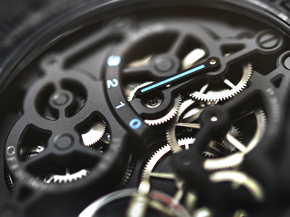 Panerai-LAB-ID-Luminor-1950-Carbotech-3-Days-PAM700-10